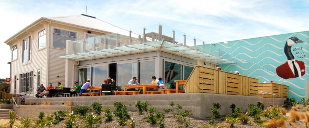 spruce-goose-outside